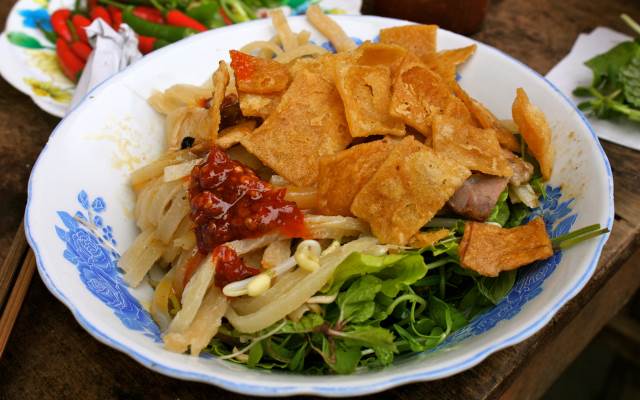Cao Lau one of the traditional dishes of Hoi An people